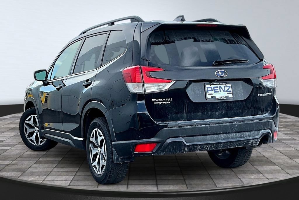 Used 2021 Subaru Forester Premium AWD/4WD image 4