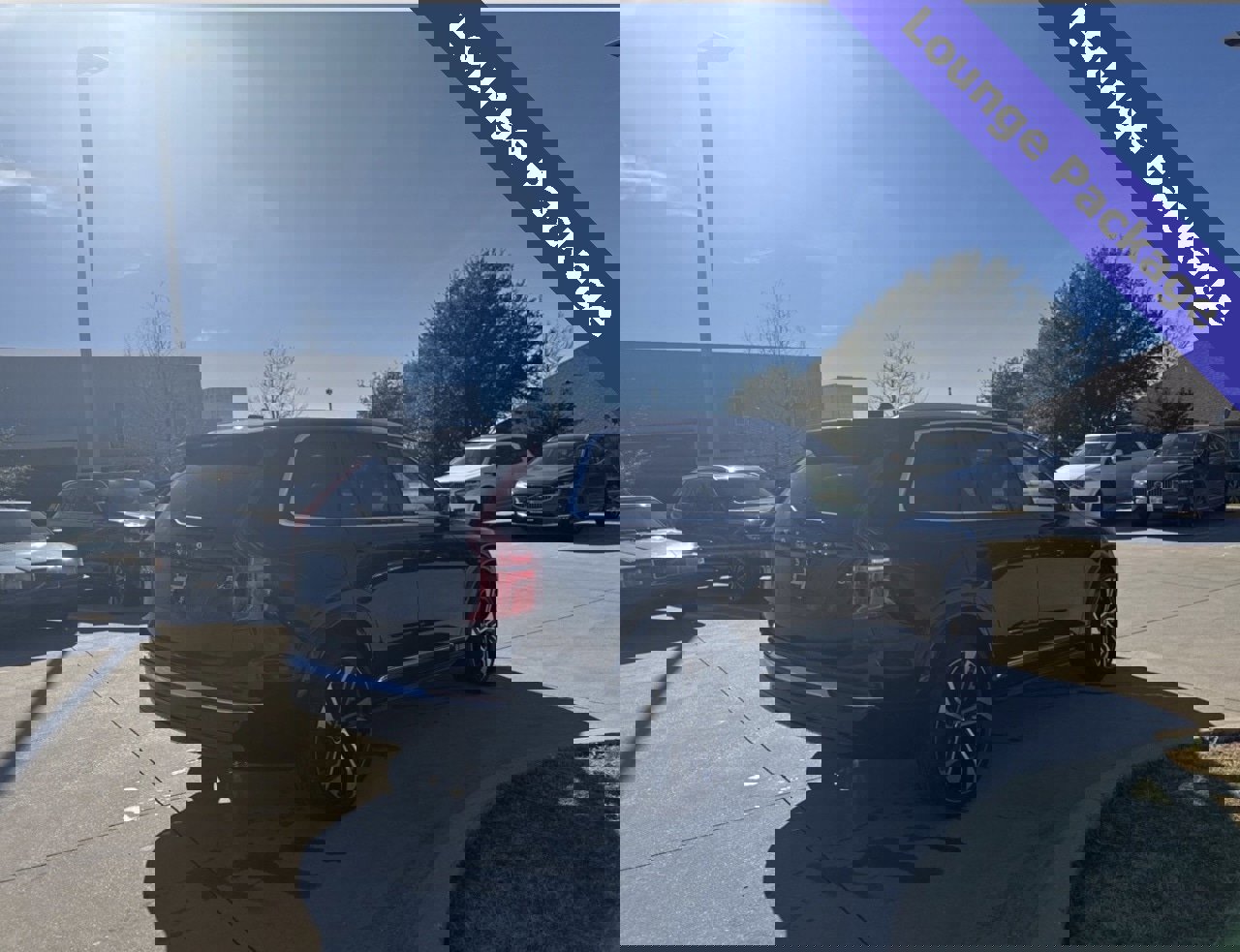 Certified 2024 Volvo XC90 B6 Ultimate w/ Lounge Package image 5