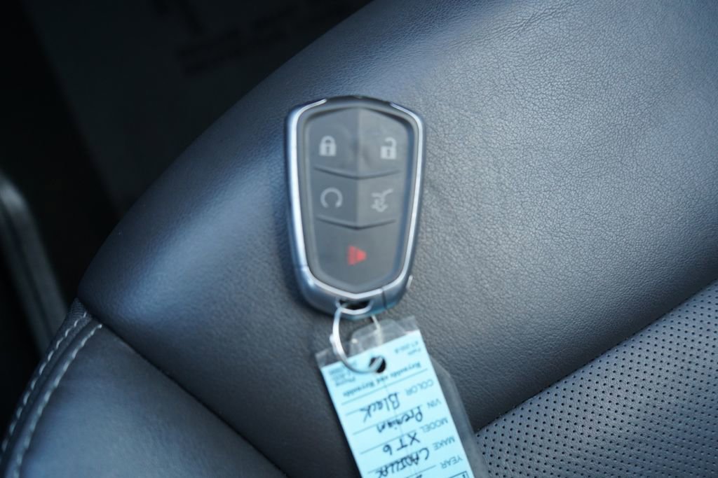 Used 2024 Cadillac XT6 Premium Luxury image 36