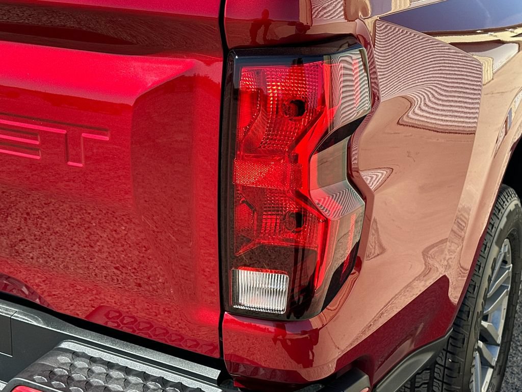 Used 2025 Chevrolet Colorado LT w/ Advanced Trailering Package RWD image 37