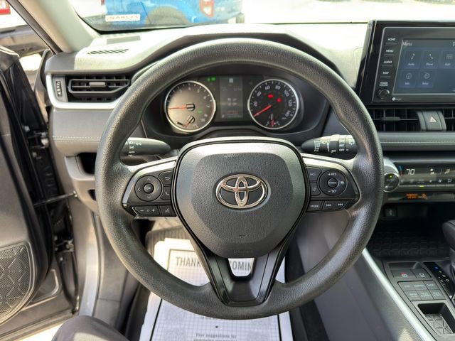 Used 2022 Toyota RAV4 XLE image 28