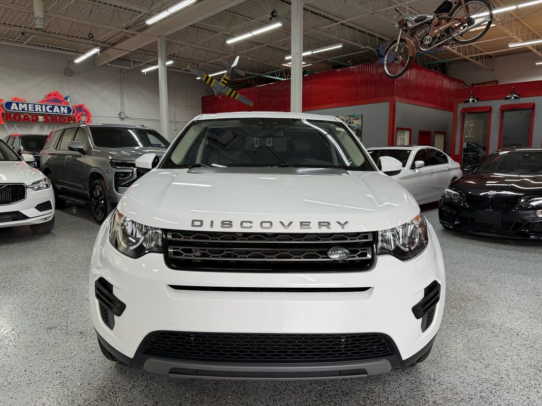 Used 2018 Land Rover Discovery Sport SE image 8