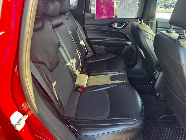 Used 2023 Jeep Compass Trailhawk image 15