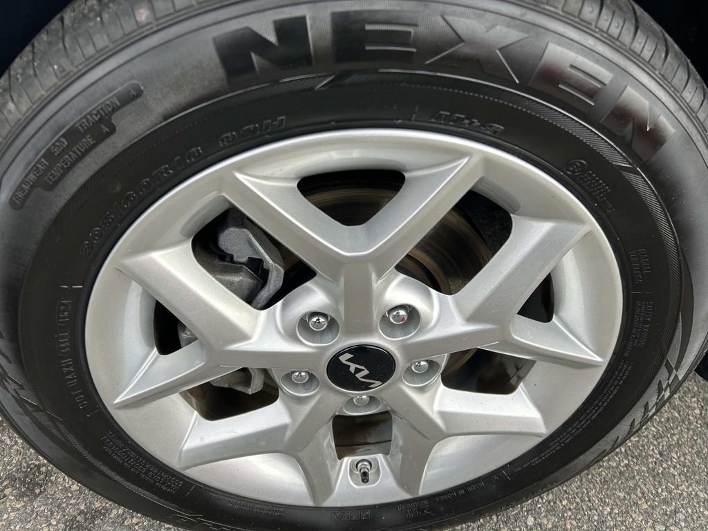 Used 2024 Kia Soul LX w/ Option Group 015 image 9