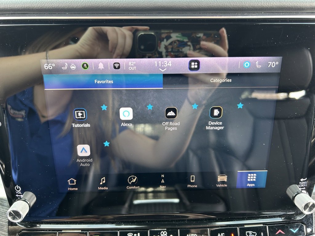 Used 2022 Jeep Wagoneer Series III w/ Premium Group I image 29