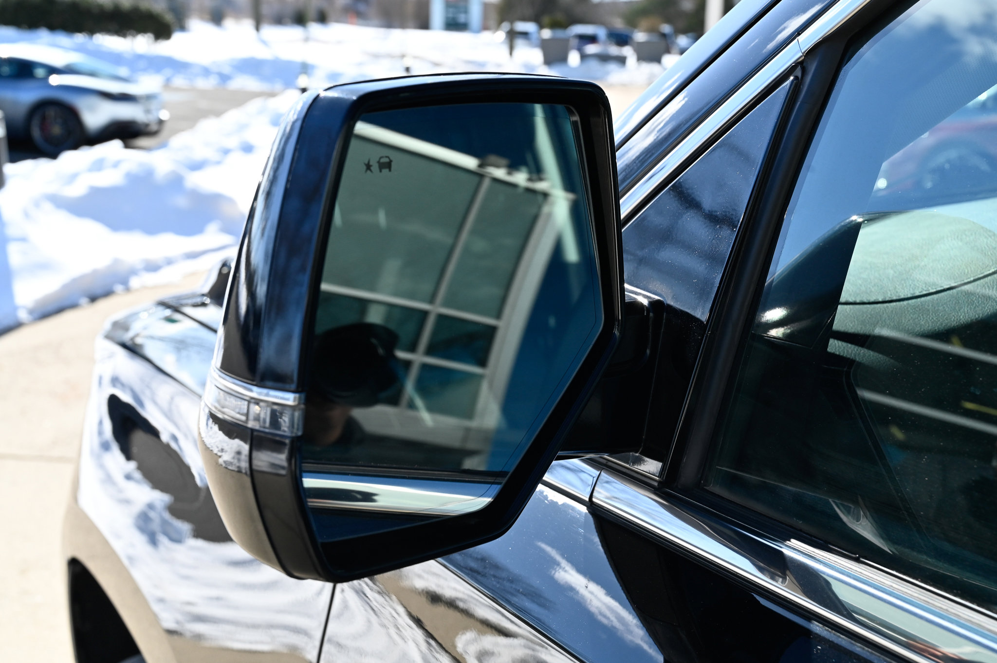 Used 2017 Cadillac Escalade ESV Luxury image 14