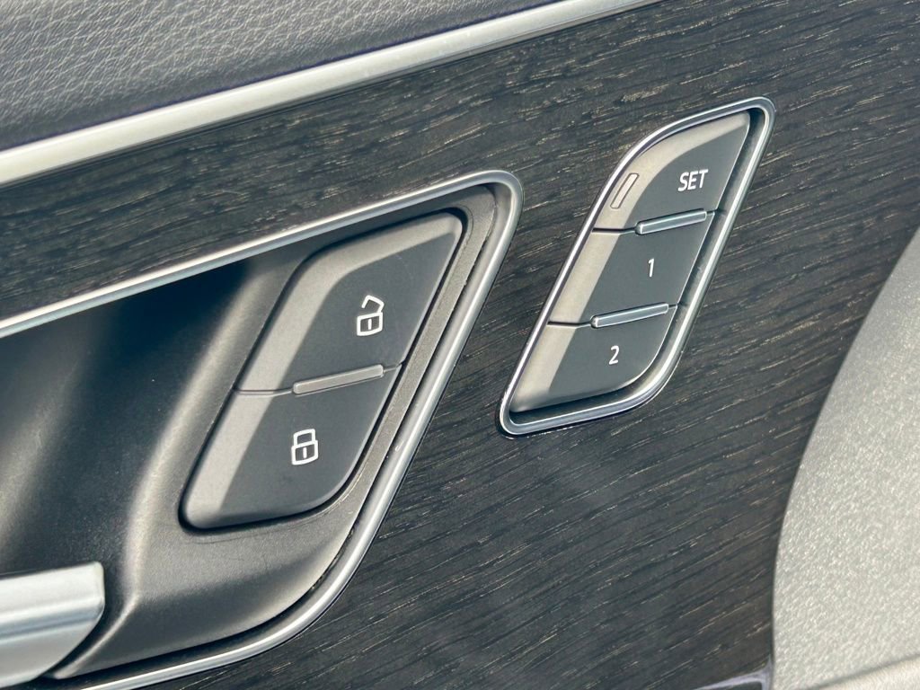New 2025 Audi Q7 2.0T Premium w/ Convenience Package image 75