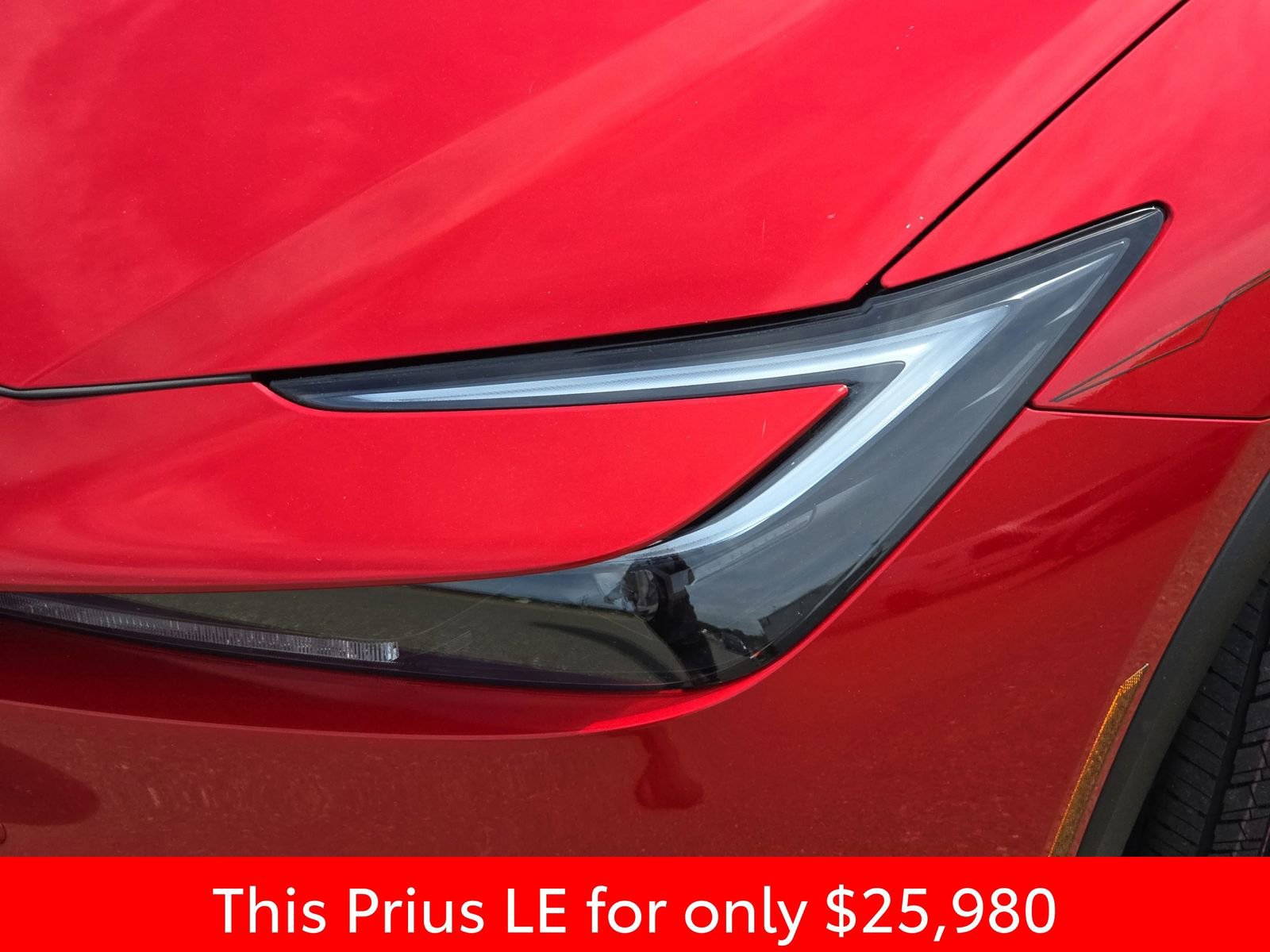 Used 2024 Toyota Prius LE FWD image 35