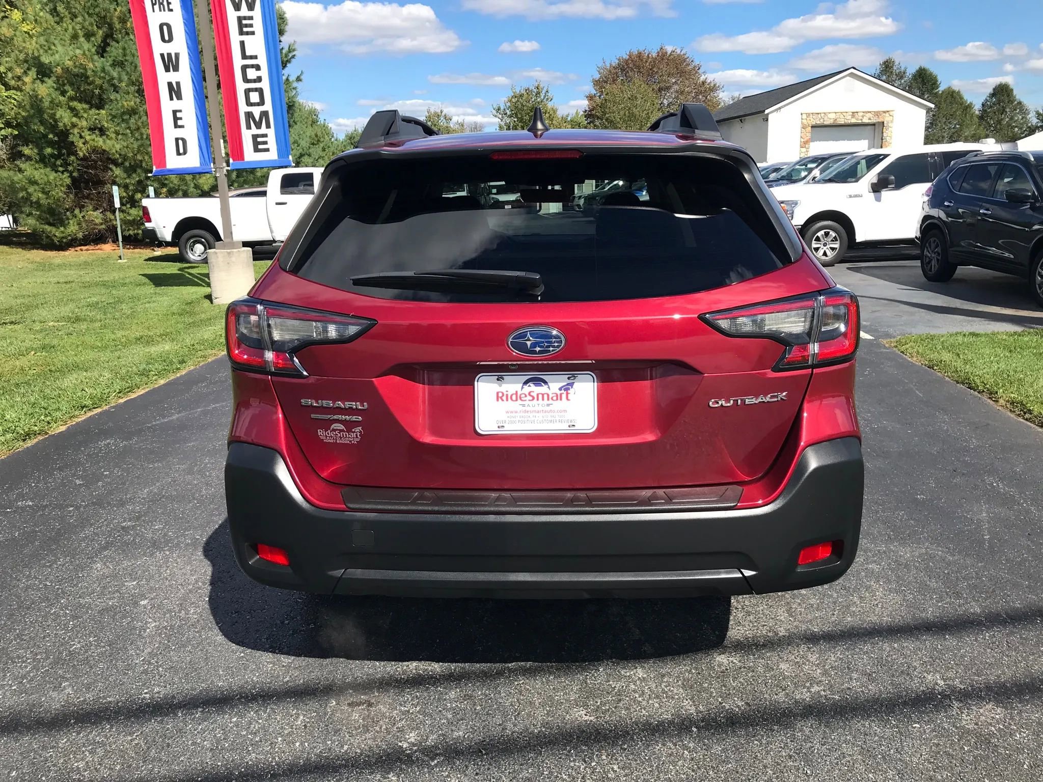 Used 2023 Subaru Outback Premium image 9