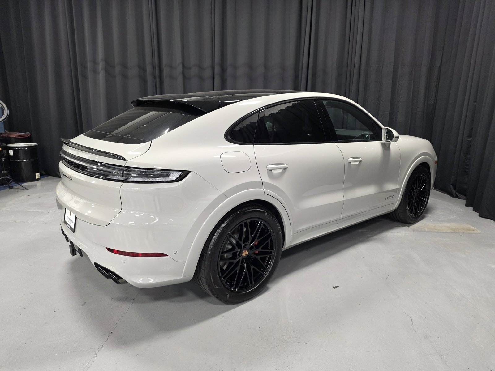 New 2026 Porsche Cayenne GTS image 12