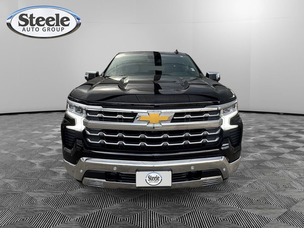 Used 2024 Chevrolet Silverado 1500 LTZ image 8