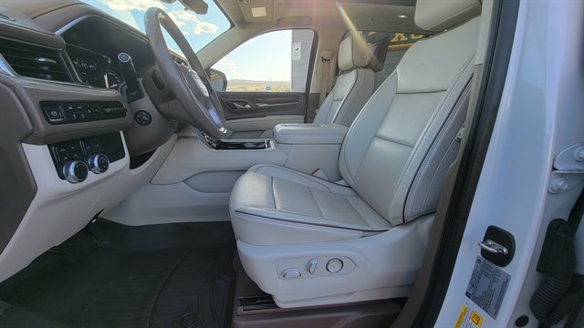 Used 2021 GMC Yukon XL Denali w/ Denali Premium Package image 21