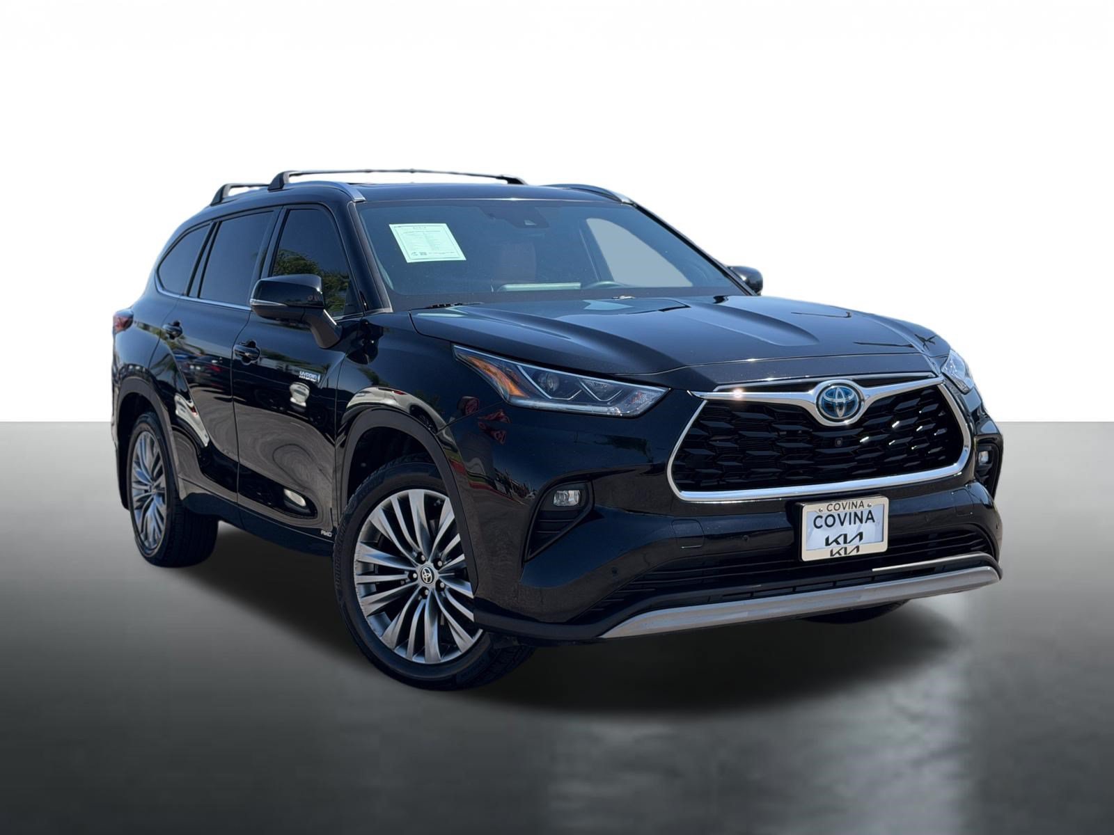 Used 2021 Toyota Highlander Platinum AWD/4WD image 2