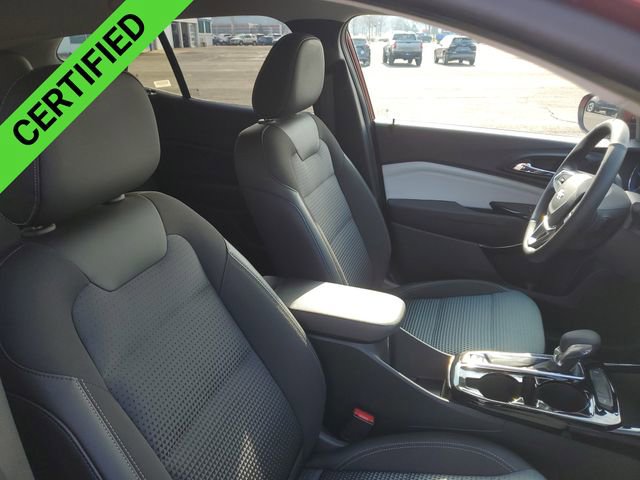 Certified 2025 Chevrolet Trax LT w/ LT Convenience Package image 27