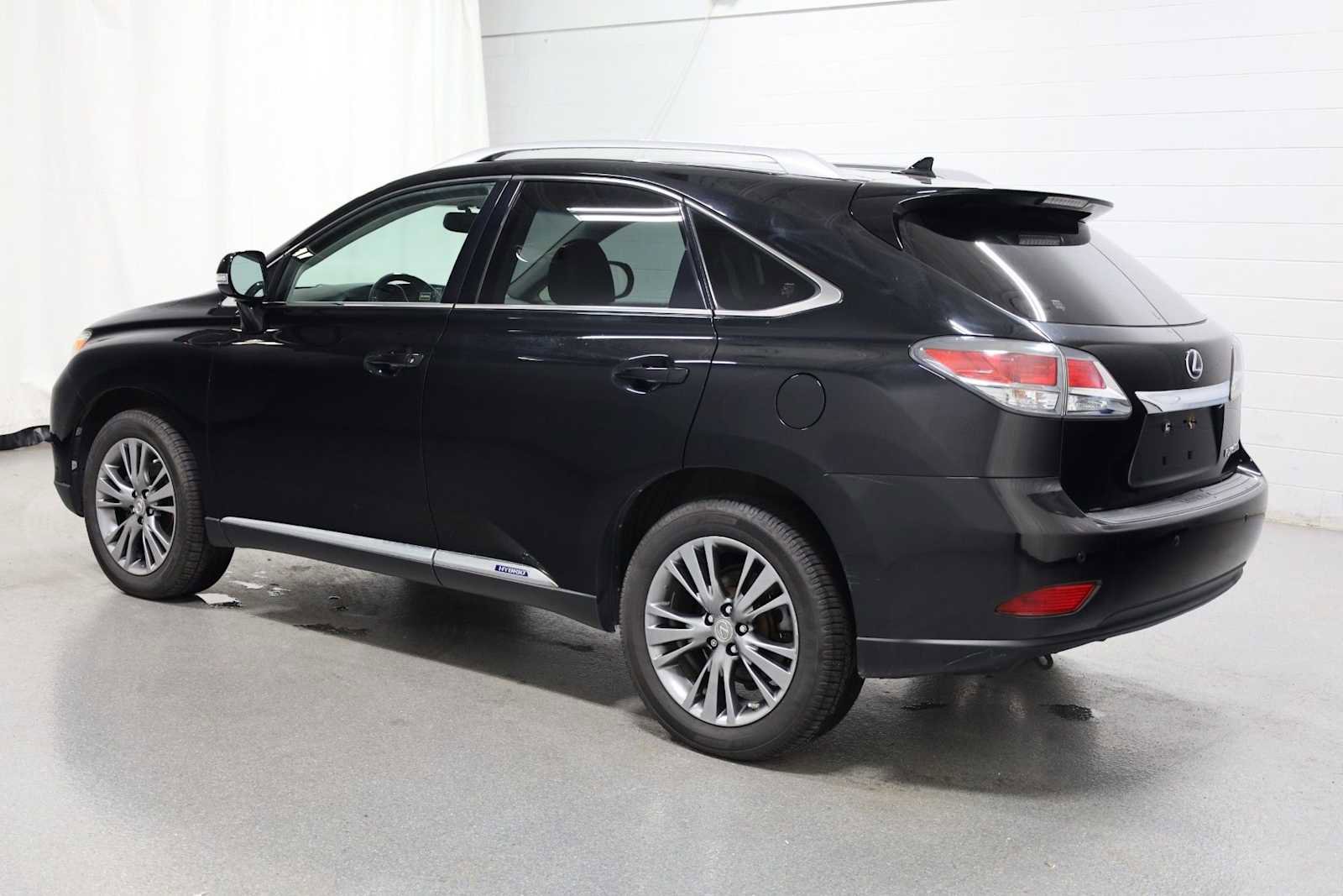 Used 2013 Lexus RX 450h AWD image 3