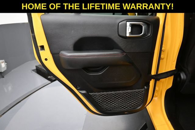 Used 2018 Jeep Wrangler Unlimited Rubicon w/ Cold Weather Group AWD/4WD image 38