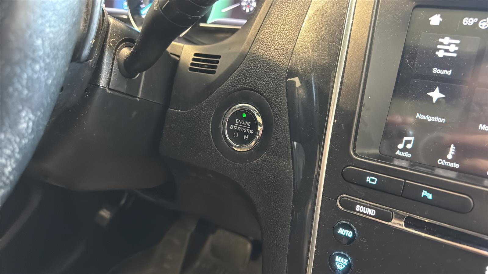 Used 2018 Ford Explorer Sport w/ Equipment Group 401A image 30