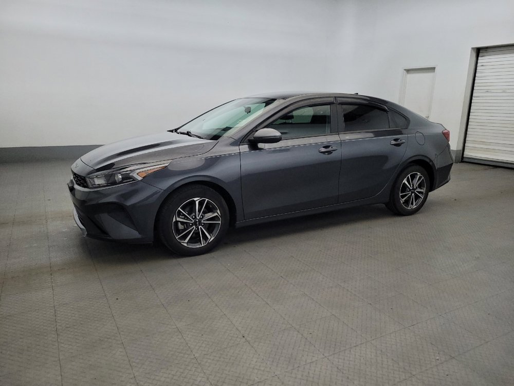 Used 2022 Kia Forte LXS w/ LXS Technology Package FWD image 2