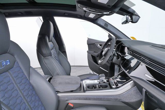New 2026 Audi RS Q8 performance image 24