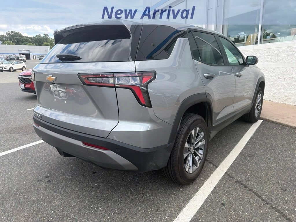 Used 2026 Chevrolet Equinox LT AWD/4WD image 7