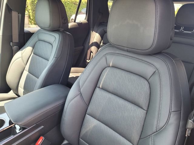 Used 2025 Chevrolet Equinox LT w/ Convenience Package II FWD image 13