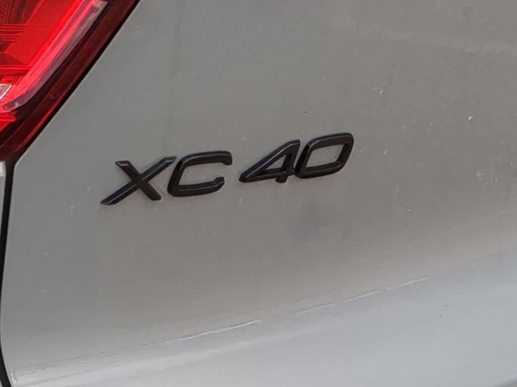 New 2026 Volvo XC40 B5 Ultra w/ Protection Package Premier AWD/4WD image 12