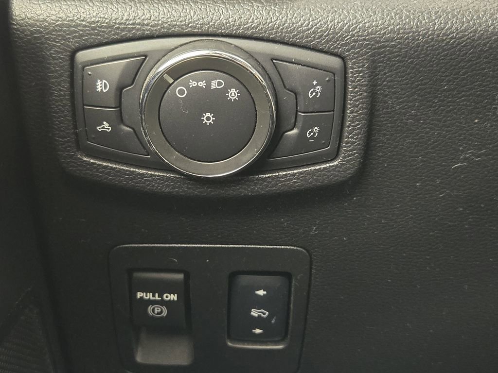 Used 2016 Ford F150 Lariat RWD image 22