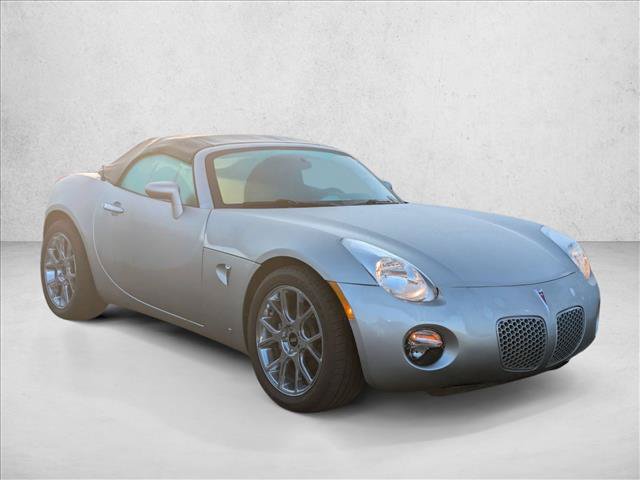 Used 2007 Pontiac Solstice Convertible w/ Preferred Package RWD image 3