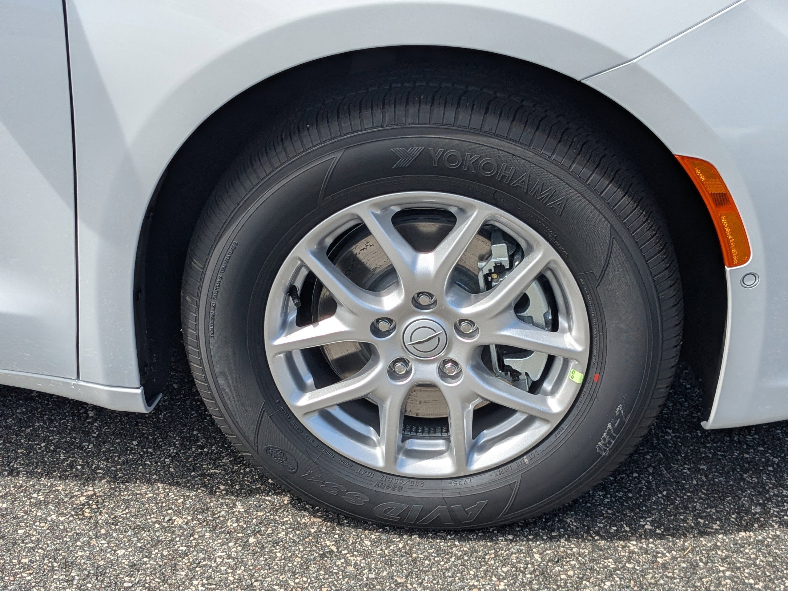 New 2026 Chrysler Pacifica Select image 10