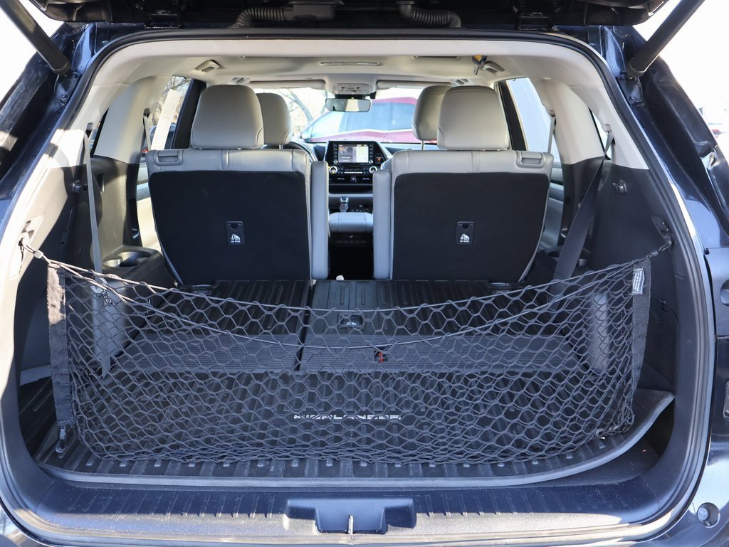 Used 2020 Toyota Highlander XLE image 17