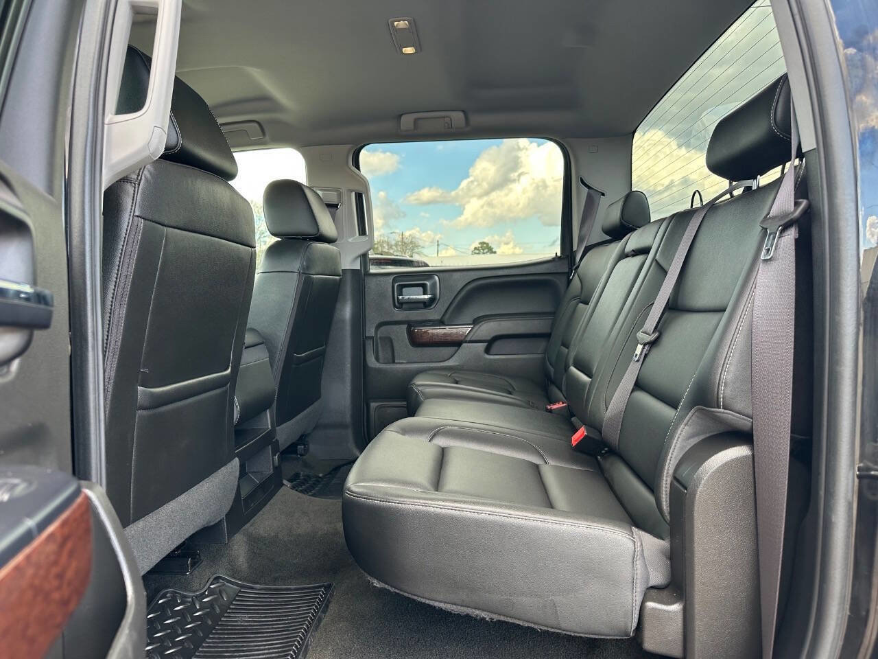 Used 2017 GMC Sierra 1500 SLT w/ SLT Premium Package image 6