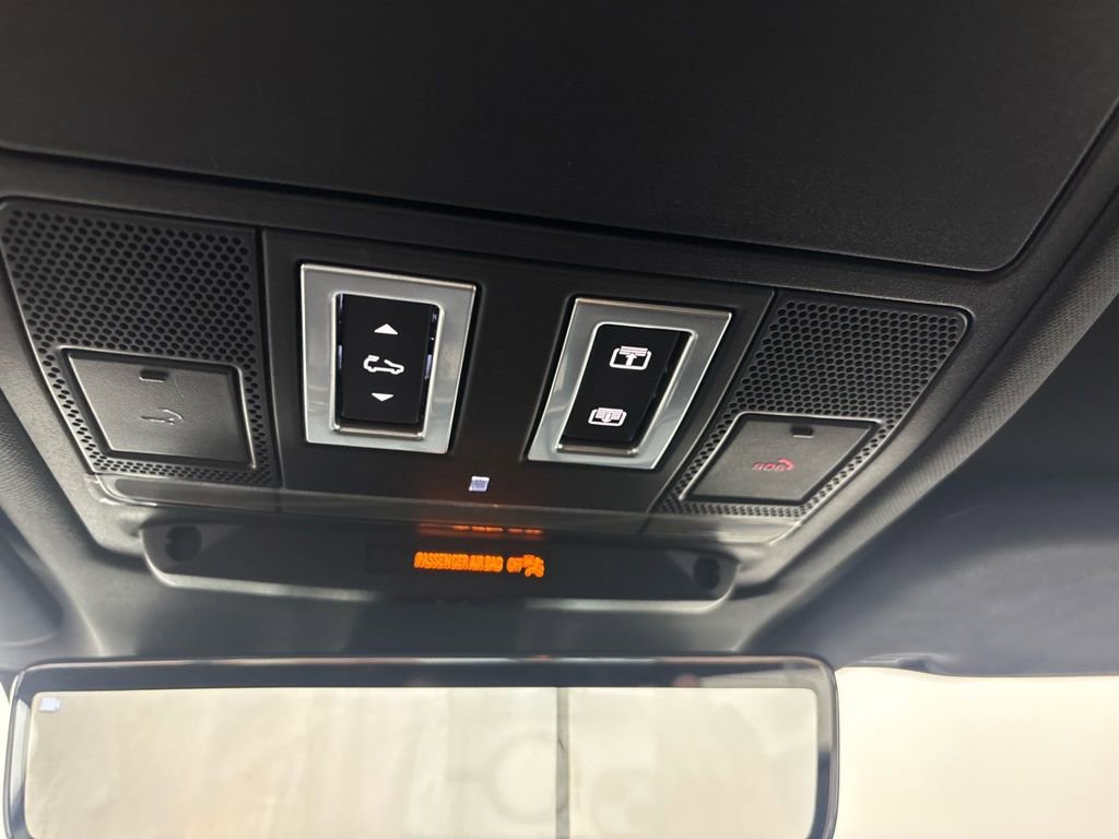 Used 2020 Land Rover Defender 110 X image 38