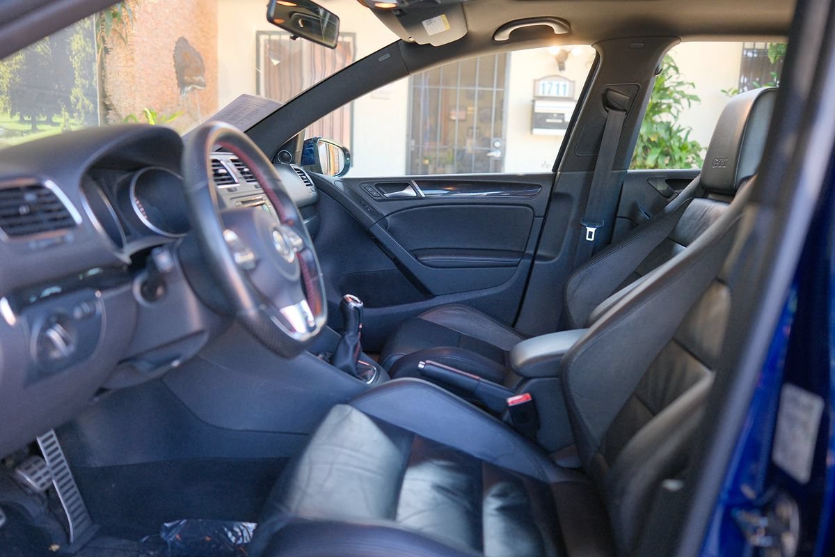 Used 2011 Volkswagen GTI 4-Door FWD image 13