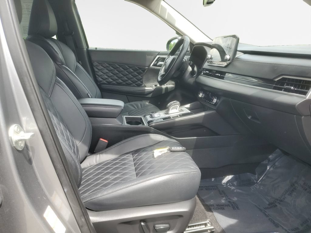 Used 2022 Mitsubishi Outlander SEL AWD/4WD image 23