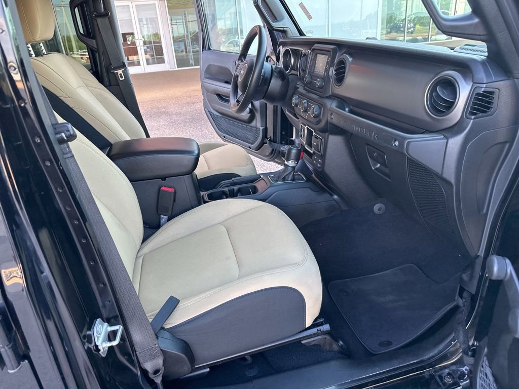 Used 2021 Jeep Wrangler Unlimited Sport image 18