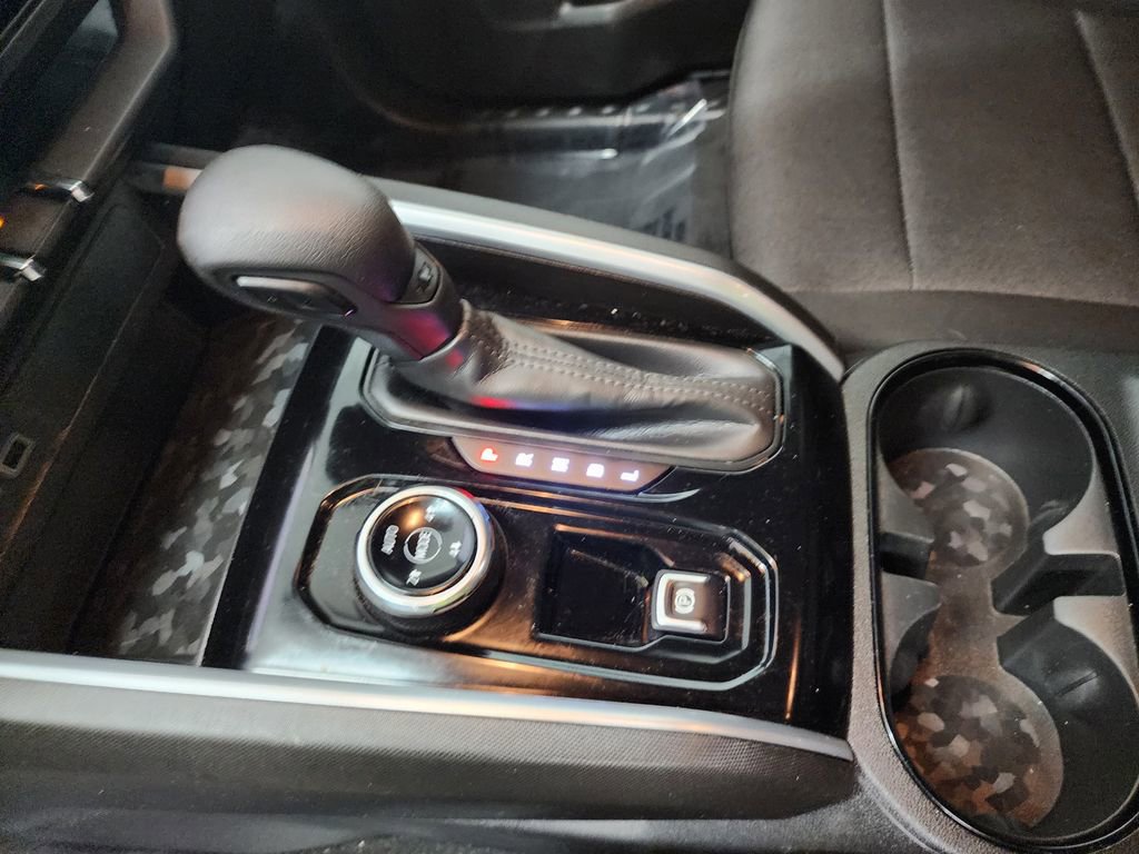 Used 2023 Chevrolet Colorado Trail Boss image 20