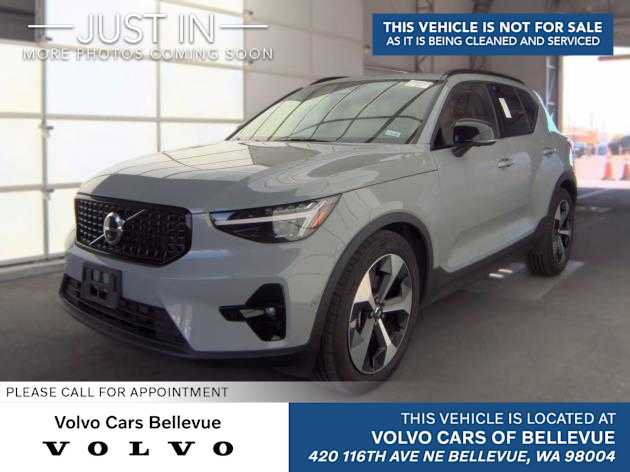 Used 2026 Volvo XC40 B5 Plus