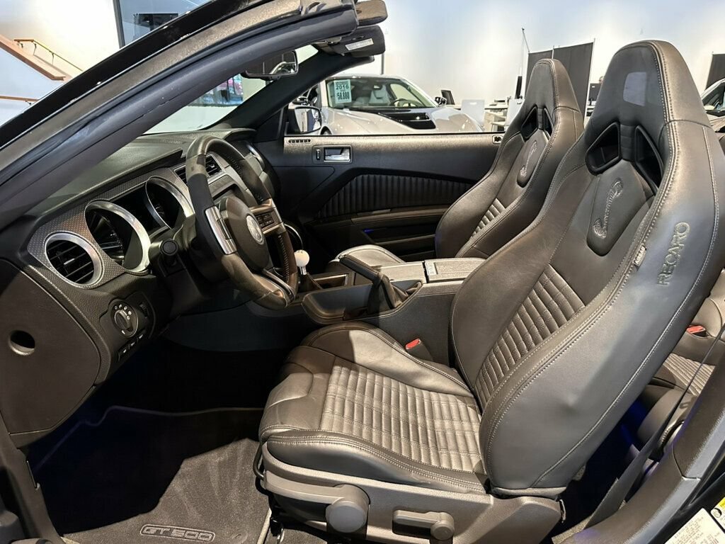 Used 2012 Ford Mustang Shelby GT500 w/ SVT Performance Pkg RWD image 20