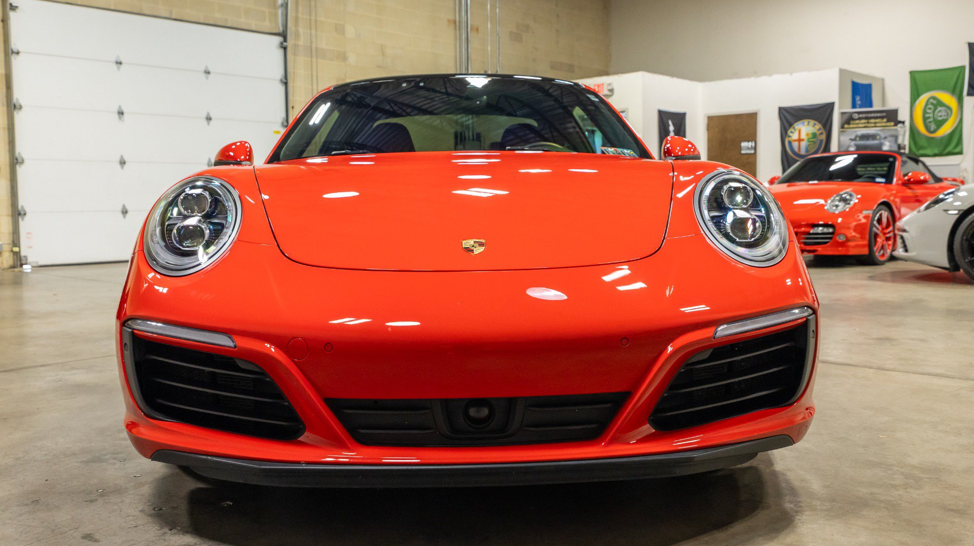 Used 2018 Porsche 911 Carrera RWD image 18