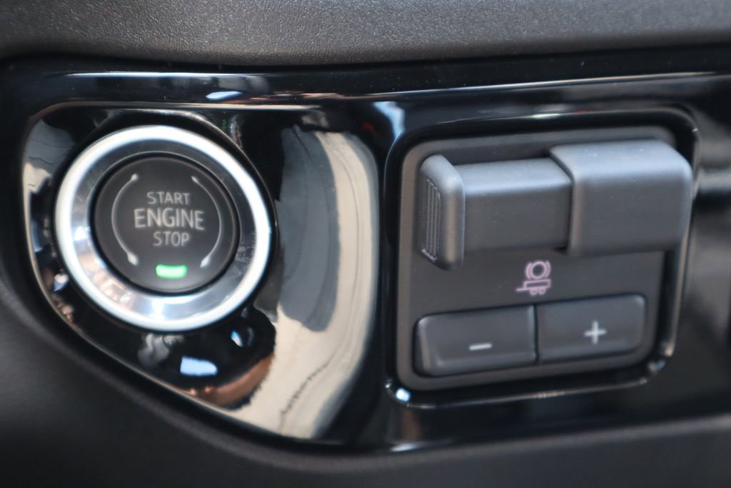 New 2025 Chevrolet Silverado 1500 RST w/ Convenience Package II image 19