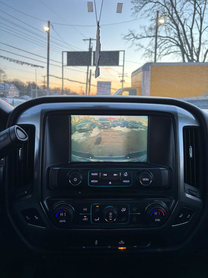 Used 2018 Chevrolet Silverado 1500 LT w/ All Star Edition image 11