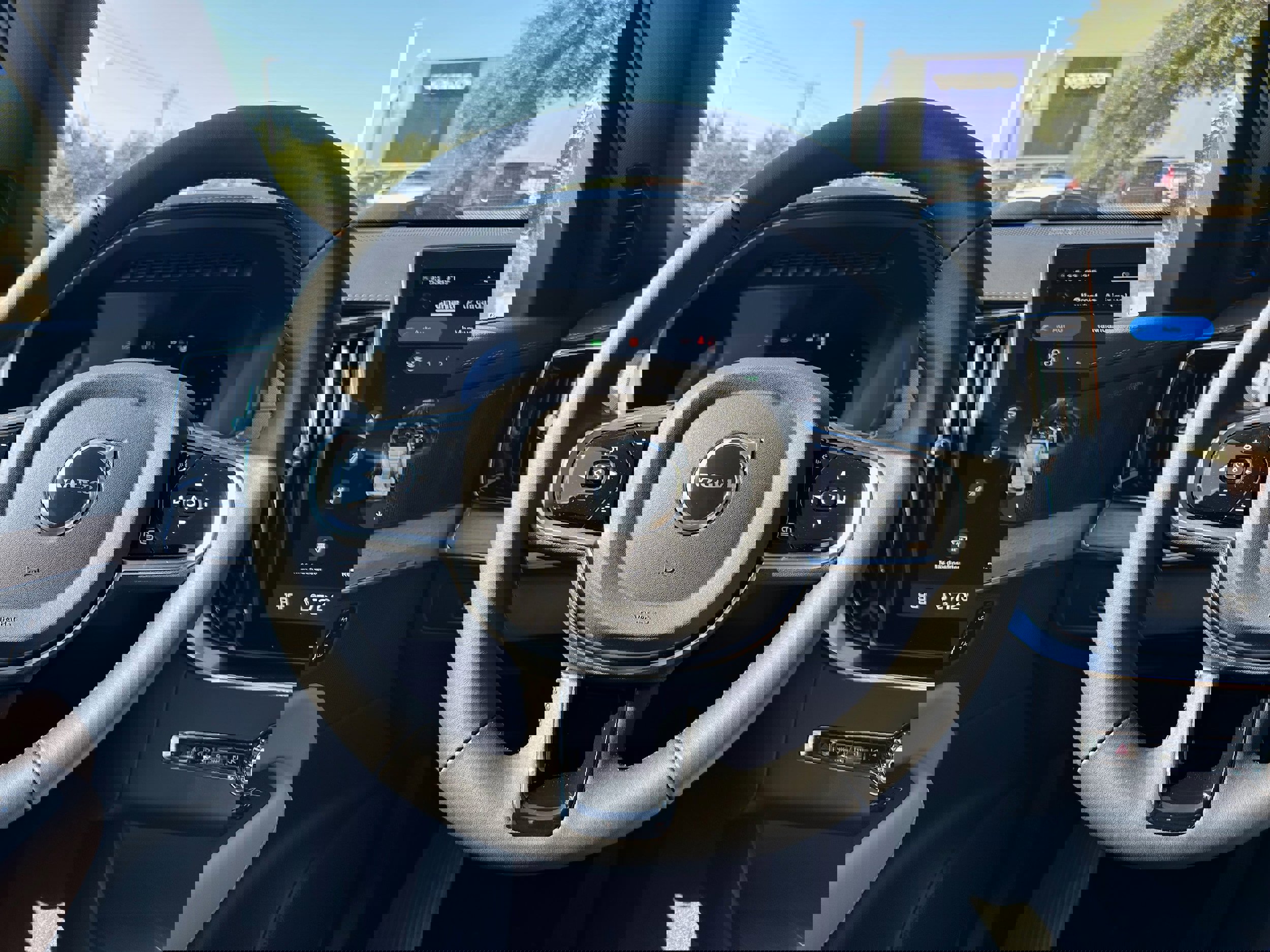 New 2026 Volvo XC90 T8 Plus image 14