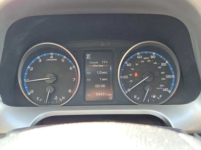 Used 2018 Toyota RAV4 LE image 23