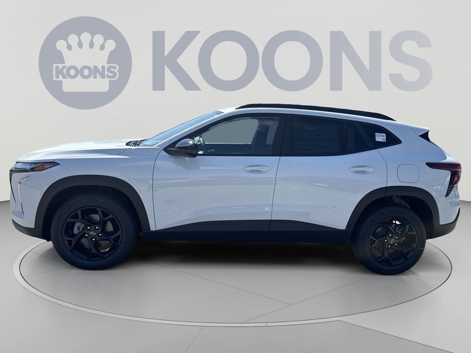 New 2026 Chevrolet Trax LT w/ Driver Confidence Package FWD image 2