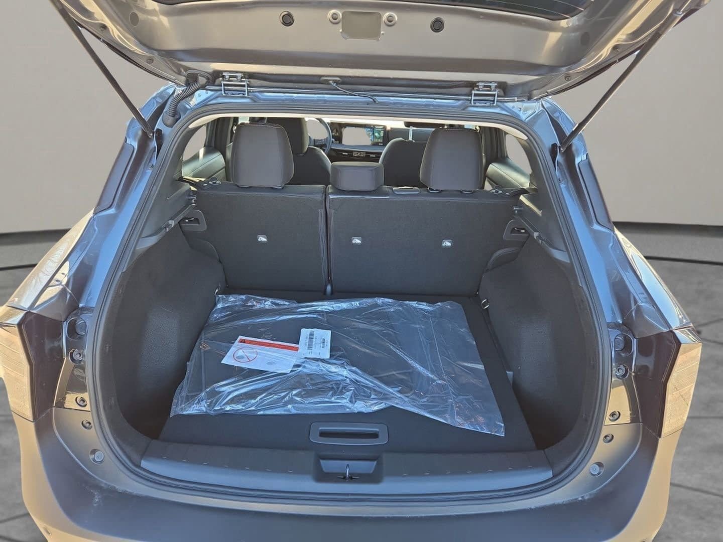 New 2026 Nissan Kicks SV w/ SV Premium Package FWD image 31