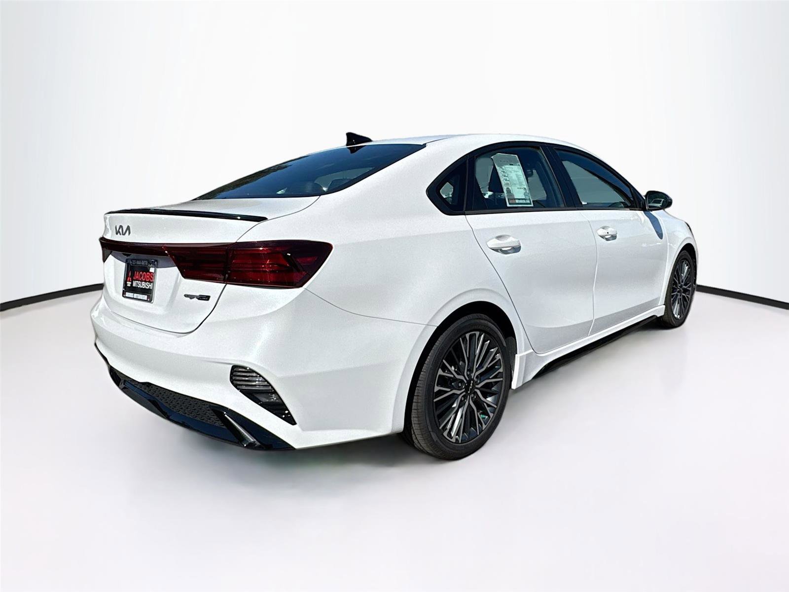 Used 2024 Kia Forte GT-Line w/ GT-Line Premium Package image 7