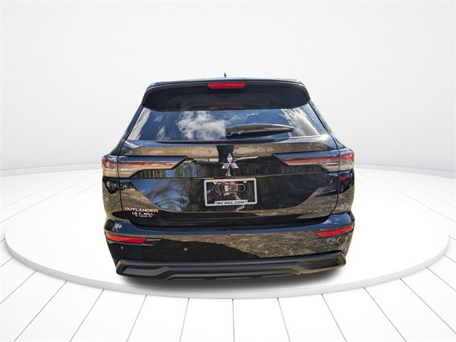 New 2025 Mitsubishi Outlander ES image 5