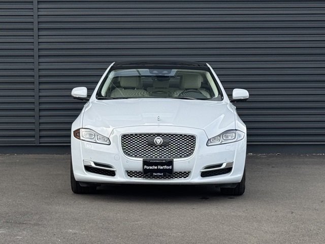 Used 2019 Jaguar XJ L Supercharged image 10