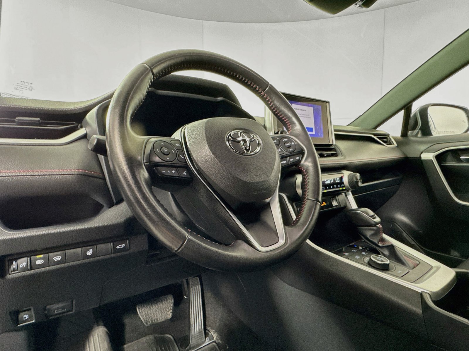 Used 2023 Toyota RAV4 SE w/ Weather & Moonroof Package AWD/4WD image 11