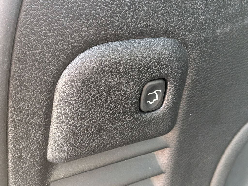 Certified 2022 Jeep Grand Cherokee Laredo E w/ Security & Convenience Group AWD/4WD image 29